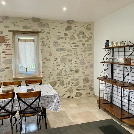 Vakantiehuis Hourquebie-demeure De Charme Entierement Renovee A 2 Min De La Riviere-entre Et Montagne Saint-Gladie-Arrive-Munein